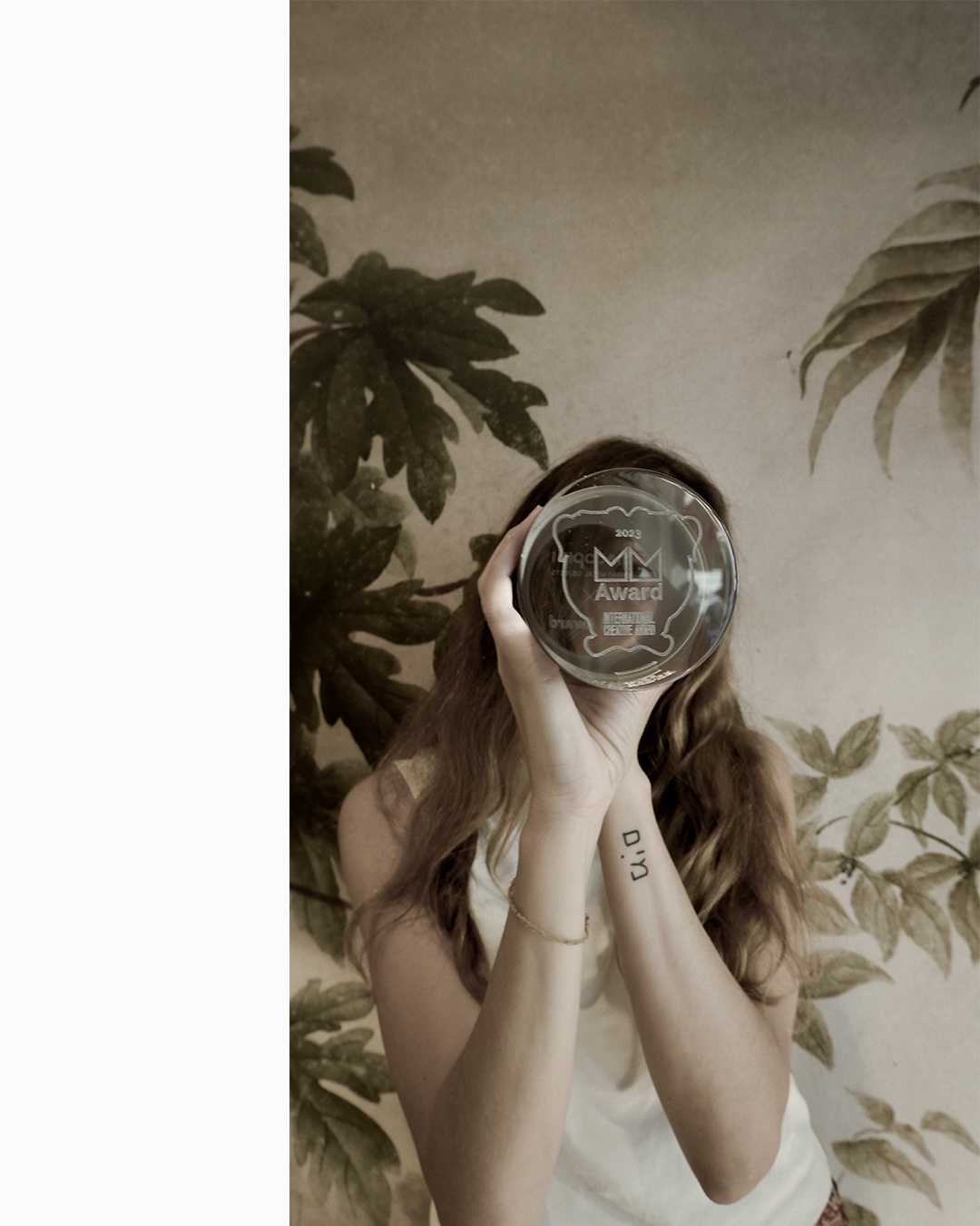Giorgia Mirabella won gold prize at the MM International Creative Award 2023 with her project Unique_in The Number 6.